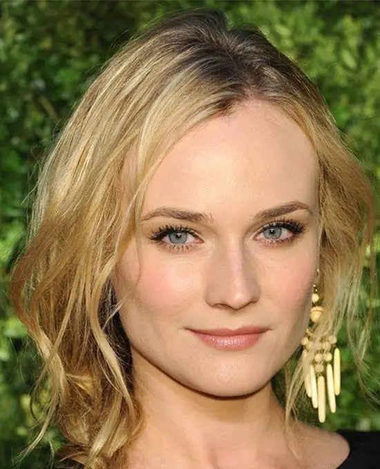 30 Stunning Medium Hairstyles For Round Faces | 30 beautiful medium hairstyles for round faces you should try 30 Stunning Medium Hairstyles For Round Faces | 30 beautiful medium hairstyles for round faces you should try