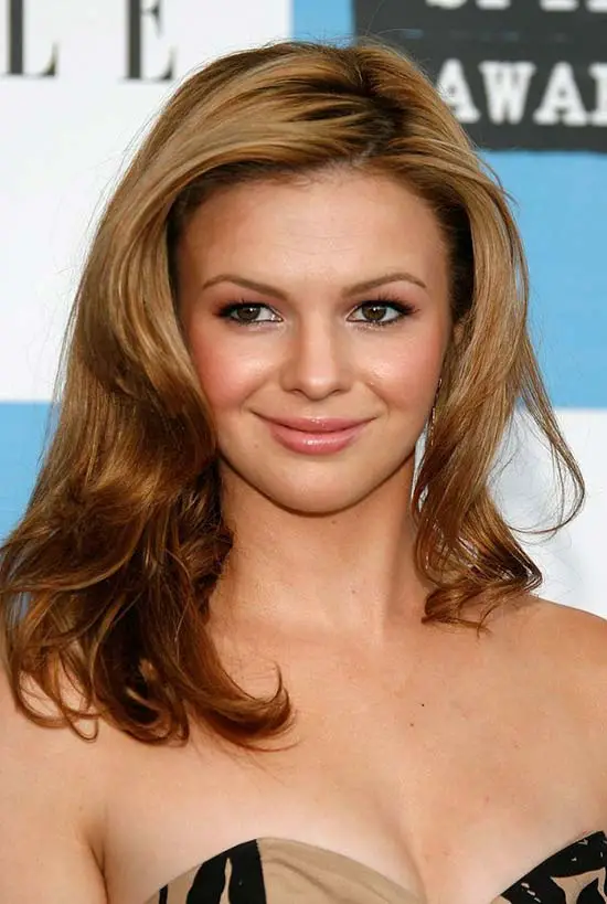 Amber Tamblyn 알몸의 174