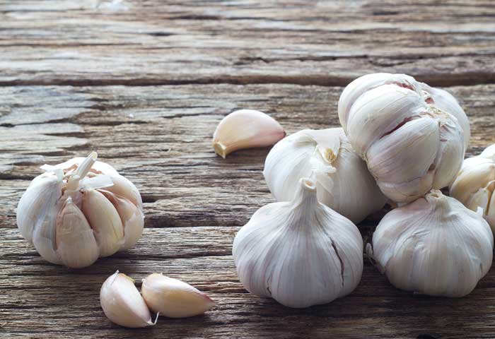 garlic for hair