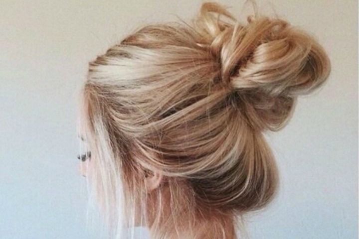 How to Do a Messy Bun with Long Hair?