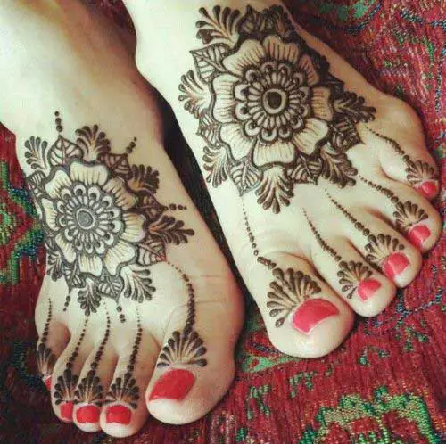 20 Inspired Foot Mehndi Designs for Your Beautiful Feet