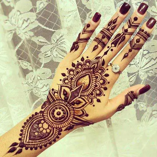 30 Beautiful Back Hand Mehndi Designs That You Can Do By Yourself Beauty Epic 30 Beautiful Back Hand Mehndi Designs That You Can Do By Yourself Beauty Epic