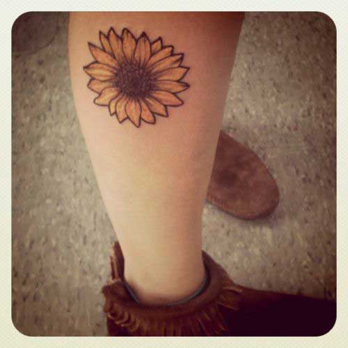 A beautiful sunflower on the leg