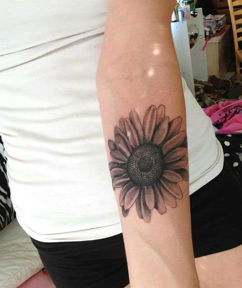 big-black-and-white-sunflower-on-the-back-of-the-hand