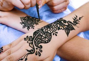 black mehndi designs