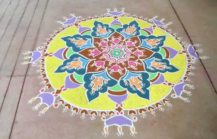 25 Beautiful And Easy Rangoli Designs For Diwali To Try
