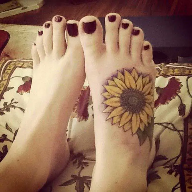 sunflower-foot-tattoo