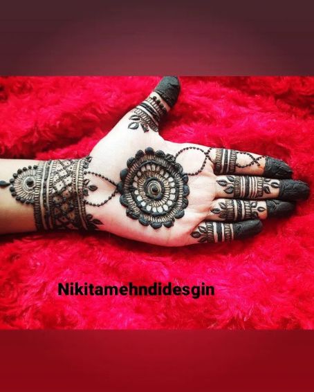 Black Mehndi Design For Cute Kids