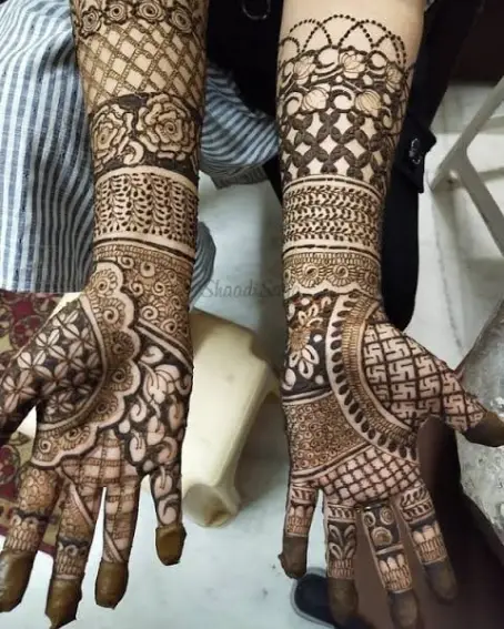 Stunning Bridal Mehandi Mixed Design