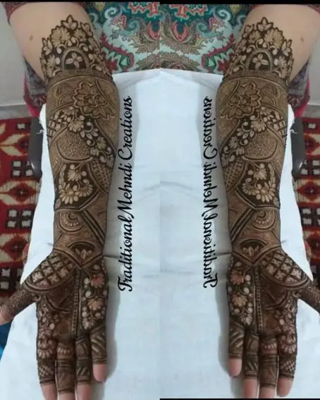Full Hand-covered Traditional Mehndi Design