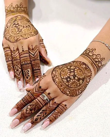 Back-hand Traditional Mehndi Design