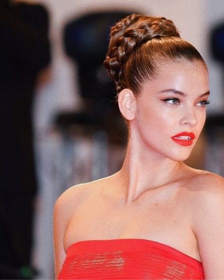  Barbara Palvin in Bun Hairstyle 