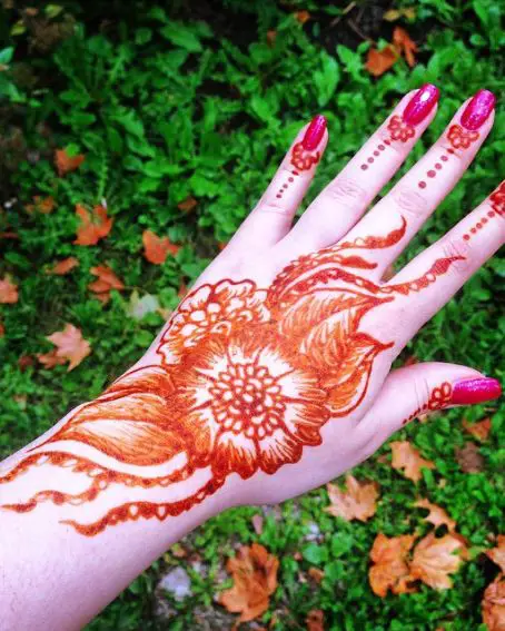 Red Mehndi Design