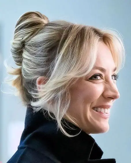 Keley cuoco in Bun Hairstyle 