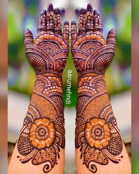 Classic Indian Bridal Mehndi Design