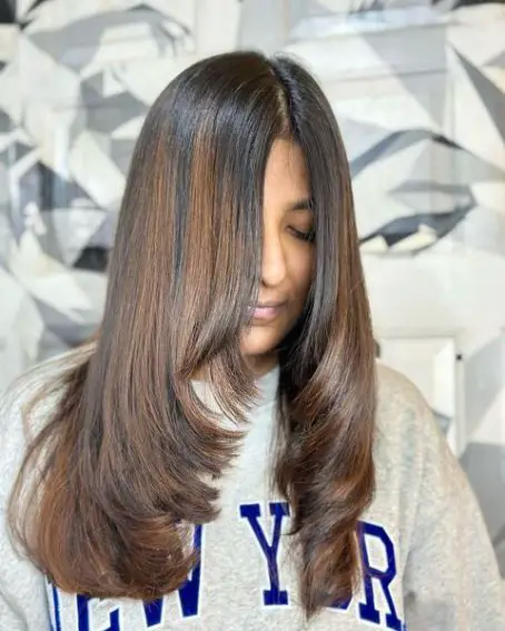Layered Cut Hairstyle For Straight Hair
