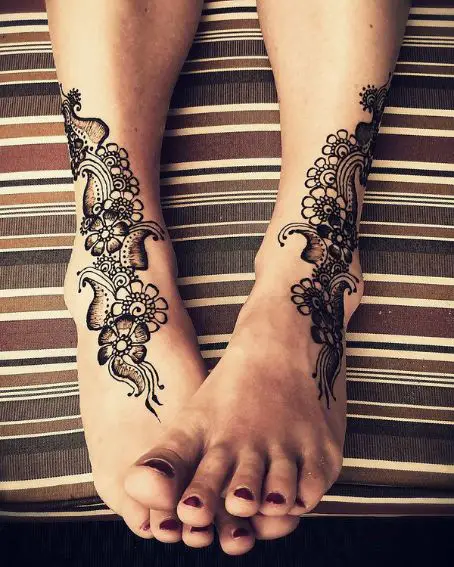 Exquisite Marwari Foot Mehandi Design