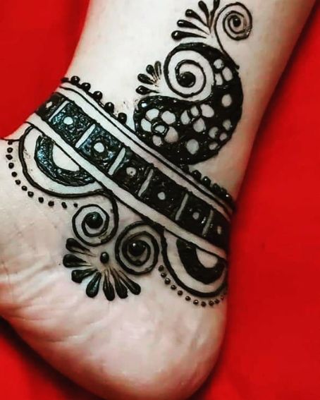 Easy Leg Mehandi Design