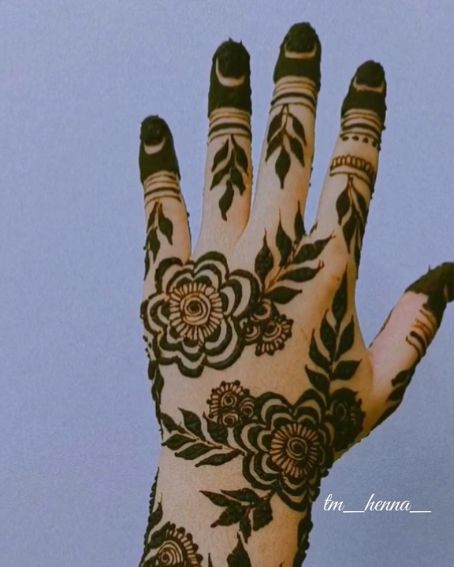 Simple Floral Henna Design