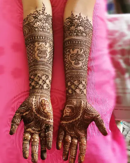 Cute Face Images In Bridal Mehandi