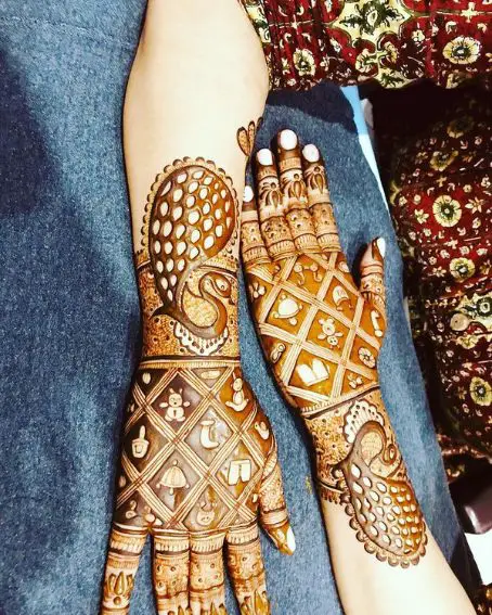 Toys filled Mehndi Pattern