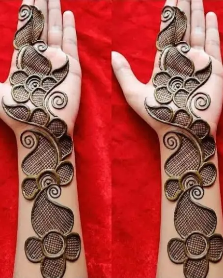 New Trendy Bridal Mehandi In A Simple Way