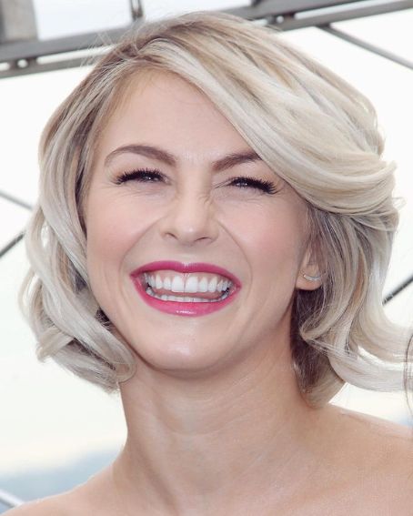 Julianne Hough layered and Wavy Bob