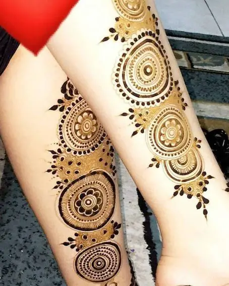 Elegant Leg Mehandi Design