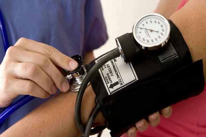 how to check high blood pressure manually