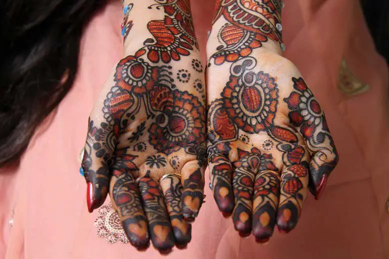 25 beautiful ring mehndi designs for your hands circular motif mehndi design