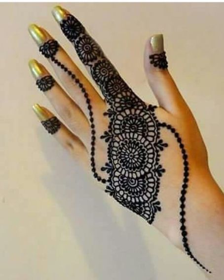 Circle Ring Mehndi Design