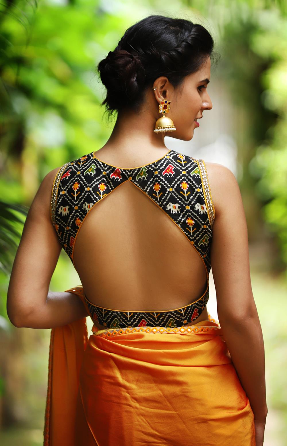 Collar Neck with Profound Art Blouse Design for Lehenga Saree