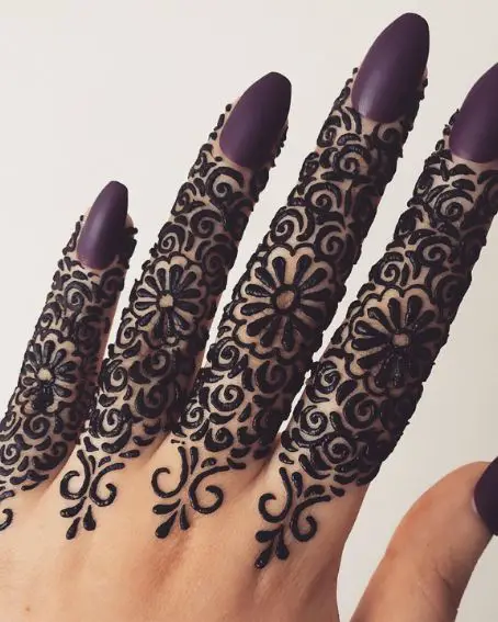 Finger Mehndi Design