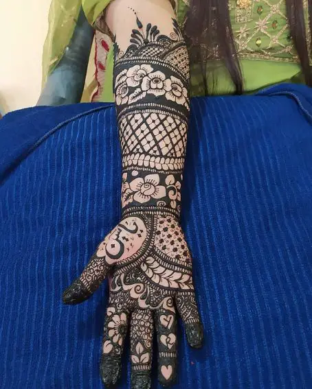 Full Hand Covered Kashmiri Mehndi Design