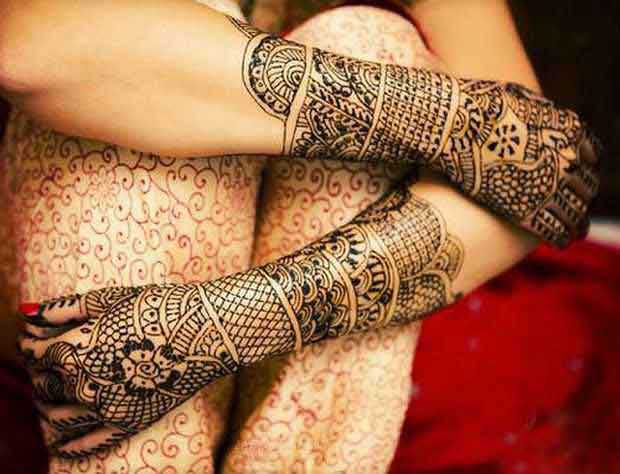 Glimpse on other stylish mehndi designs include 14