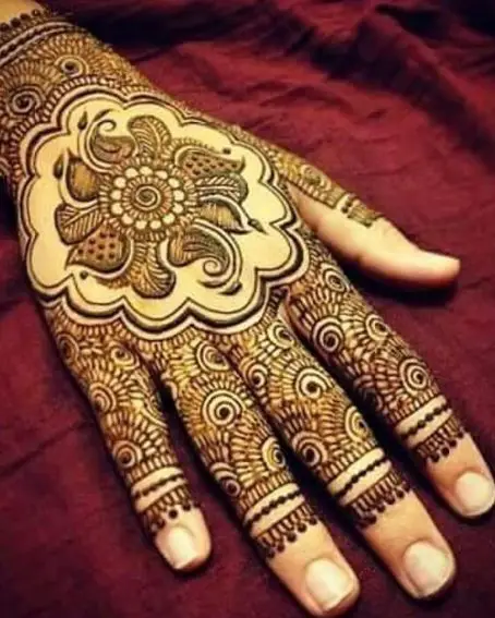 Glorious Ring Mehndi Design
