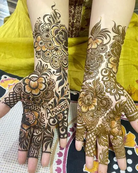 Intricate Floral Mehndi Design