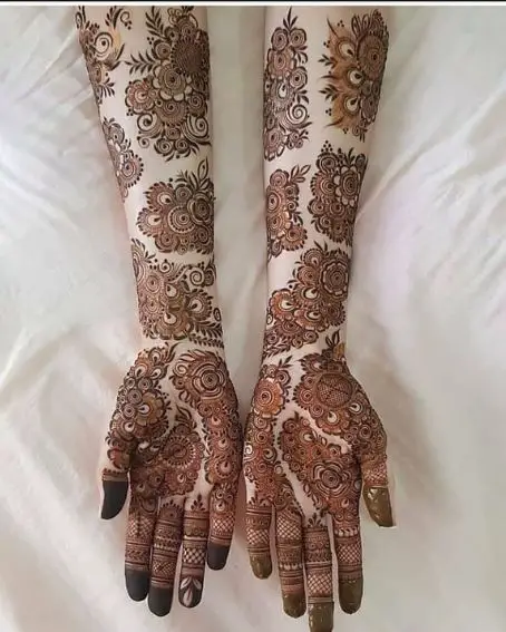 Kashmiri Mehndi Design With Flowers