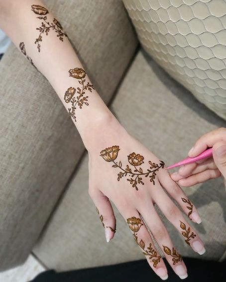 Spiral Flower Mehndi Design