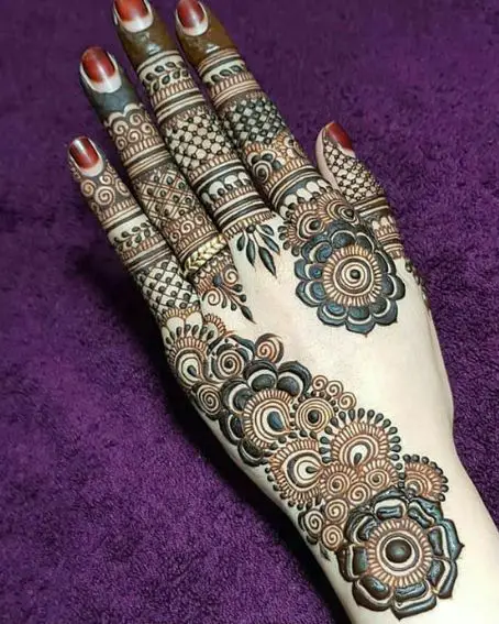 Stunning Ring Mehndi Design