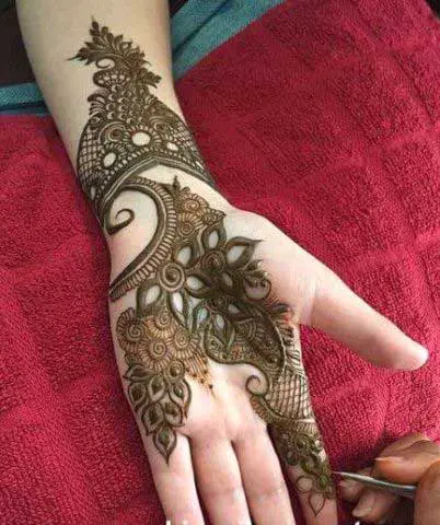 Stylish Moroccan Mehndi Design