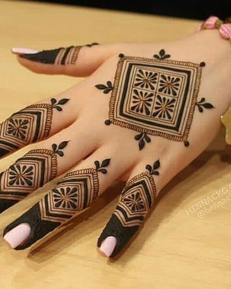 Western Ring Mehndi Design