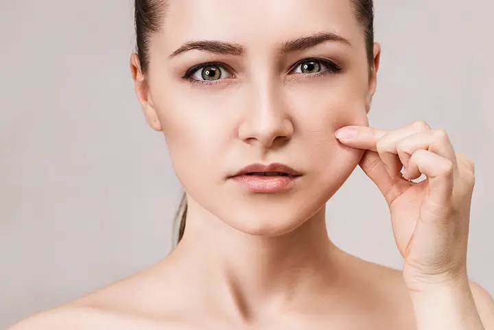 How To Tighten Face Skin Naturally At Home 