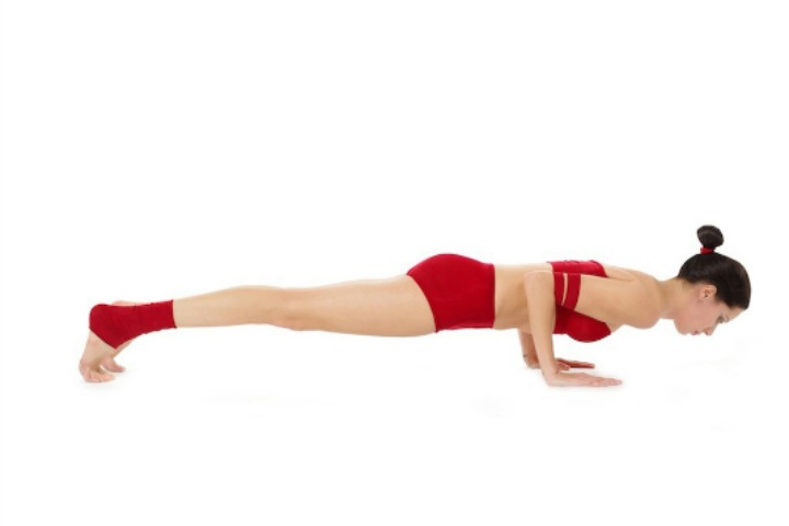 Chaturanga dandasana