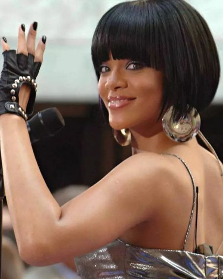 Rihanna Graduated Bob Haircuts