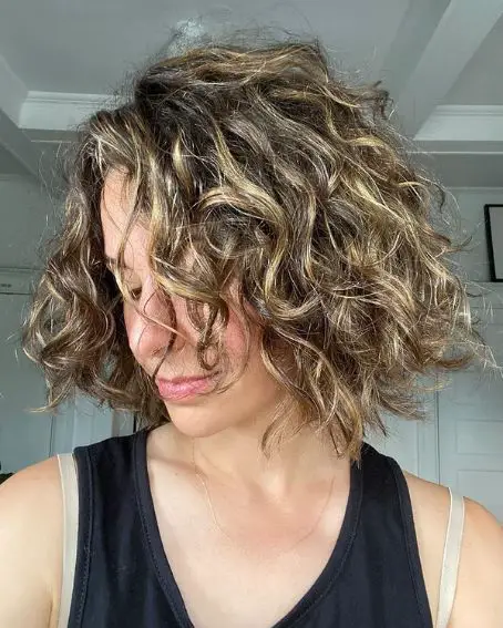 Balayage Curly Medium Bob