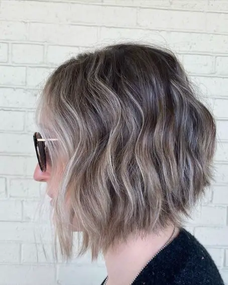 Messy Bob With Layered Hairstyle