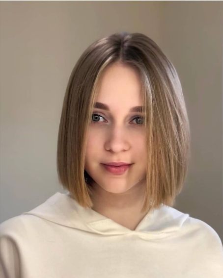 Face Framing Inverted Bob Hairstyle