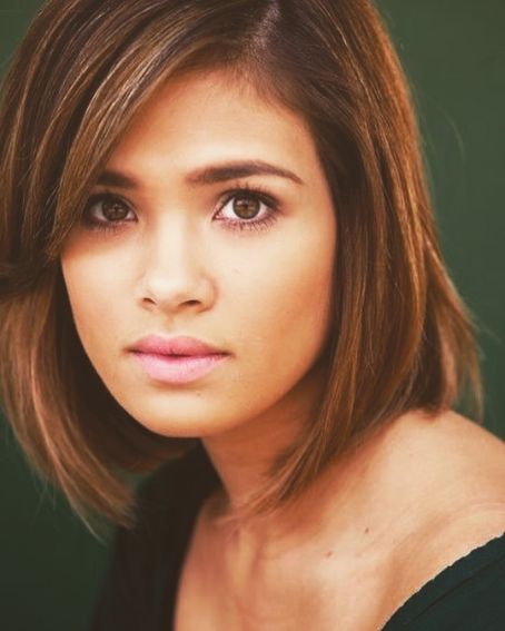 Nicole Gale Anderson Medium Hairstyles for Round Faces