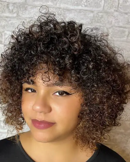 Jaw-length Curly Bob With A Bang For Round Face